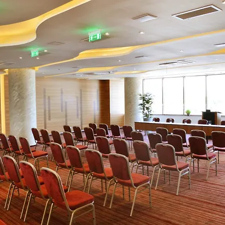 מלון Premier Palace 5*